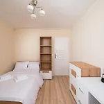Targowek 3-bedroom By Bookinghost Apartmán