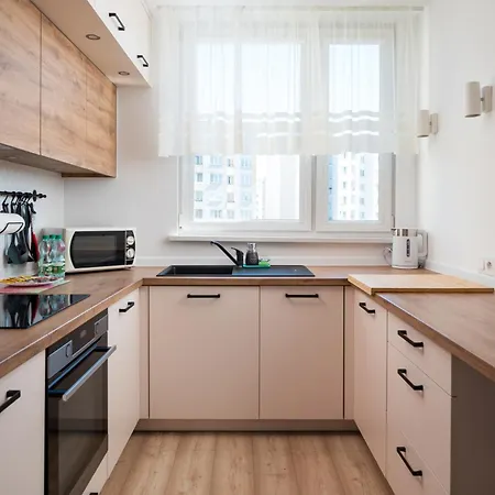 Targowek 3-bedroom By Bookinghost Apartman Varsó