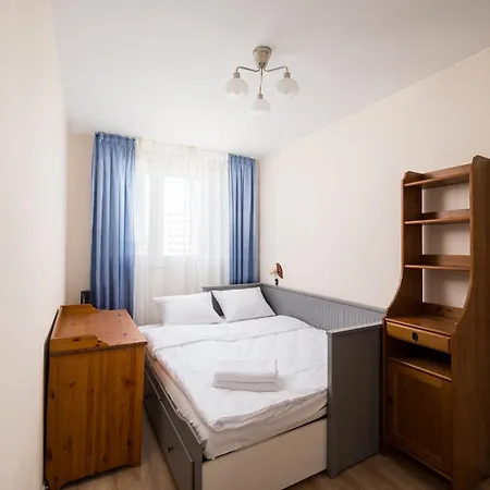 Targowek 3-bedroom By Bookinghost Apartman *