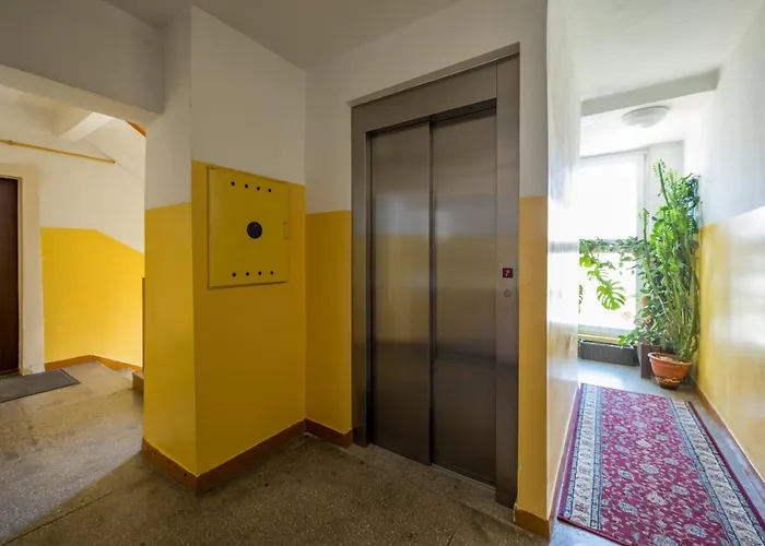 Targowek 3-bedroom By Bookinghost Lägenhet